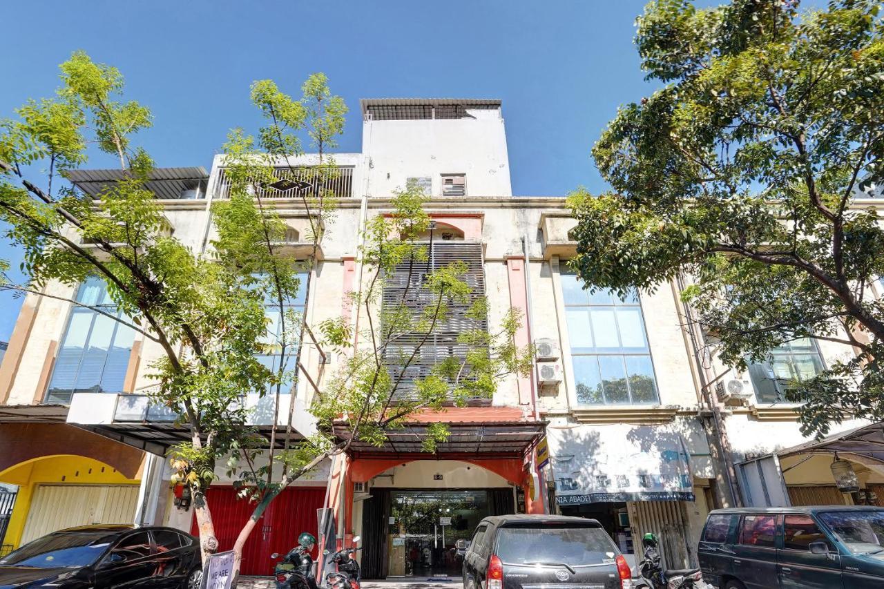 Spot On 90148 Gosepa Mayjend Sungkono Surabaya Exterior foto